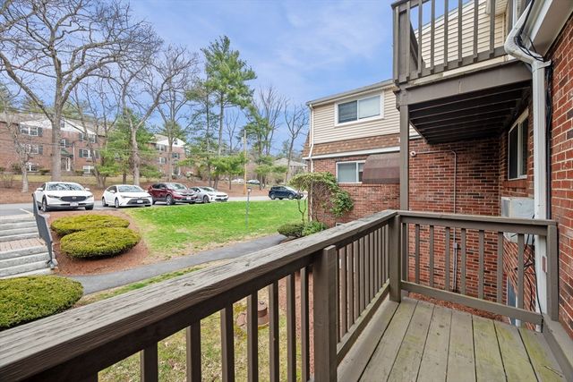 7 Wampus Ave 15, Acton, MA 01720