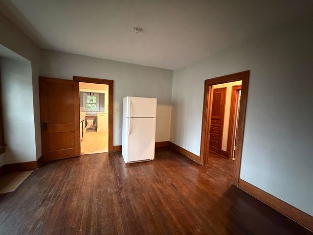 1915 S TOPEKA AVENUE, Wichita, KS 67211