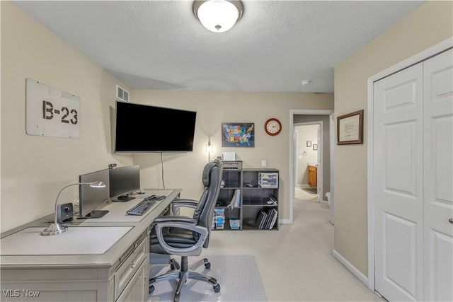 1543 Manfrass Drive, Streetsboro, OH 44241