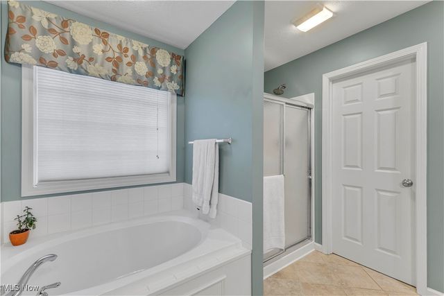 1543 Manfrass Drive, Streetsboro, OH 44241