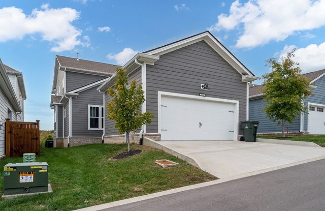 1006 Stoneleigh Ln, Nolensville, TN 37135