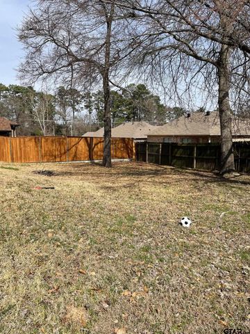 2136 Haverhill, Tyler, TX 75707