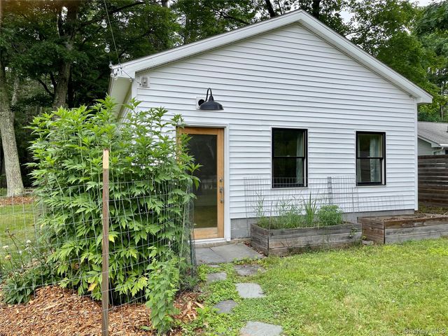 171 Yulan Barryville Road, Barryville, NY 12719