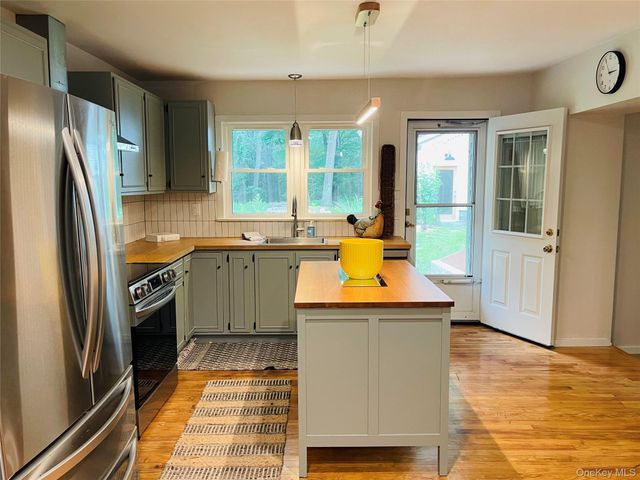 171 Yulan Barryville Road, Barryville, NY 12719