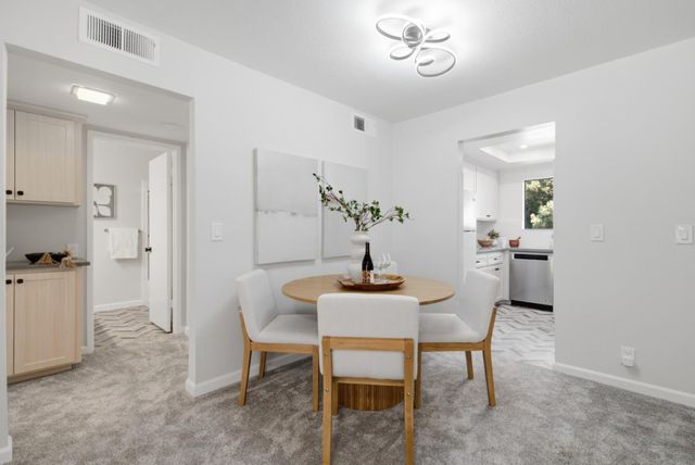 2201 Monroe Street 1004, Santa Clara, CA 95050