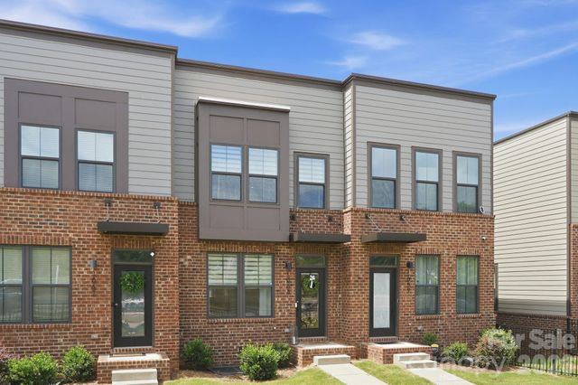 1063 Simcoe Lane, Charlotte, NC 28217