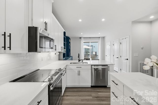 1063 Simcoe Lane, Charlotte, NC 28217