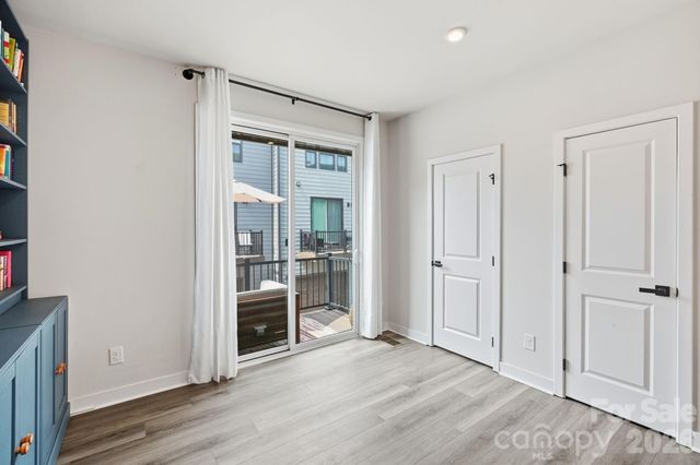 1063 Simcoe Lane, Charlotte, NC 28217