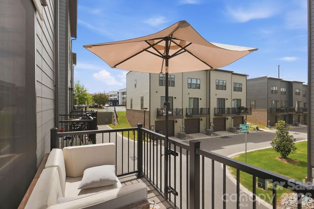 1063 Simcoe Lane, Charlotte, NC 28217