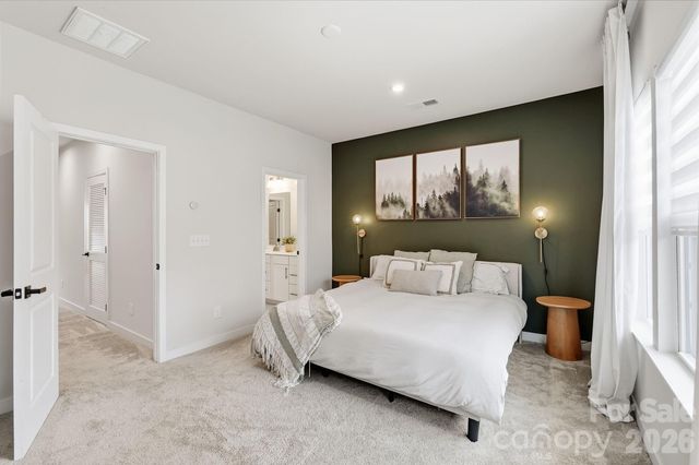 1063 Simcoe Lane, Charlotte, NC 28217