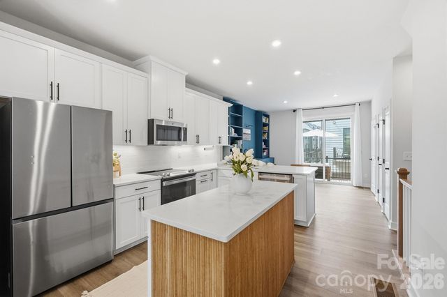 1063 Simcoe Lane, Charlotte, NC 28217