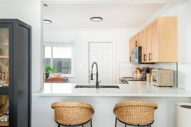 216 S TAMPANIA AVENUE, Tampa, FL 33609