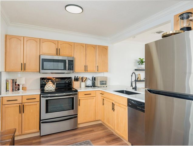 216 S TAMPANIA AVENUE, Tampa, FL 33609