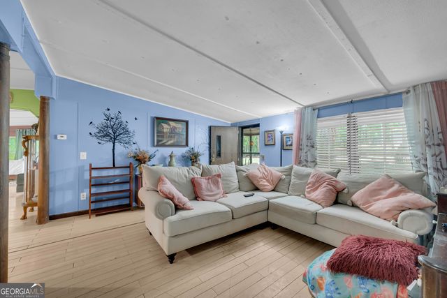 70 Old Chism Trail, Lavonia, GA 30553