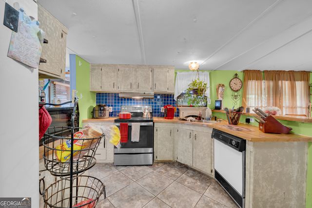 70 Old Chism Trail, Lavonia, GA 30553