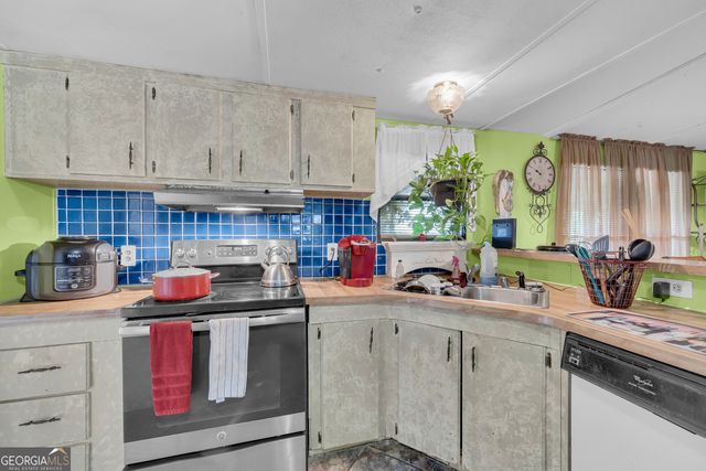 70 Old Chism Trail, Lavonia, GA 30553