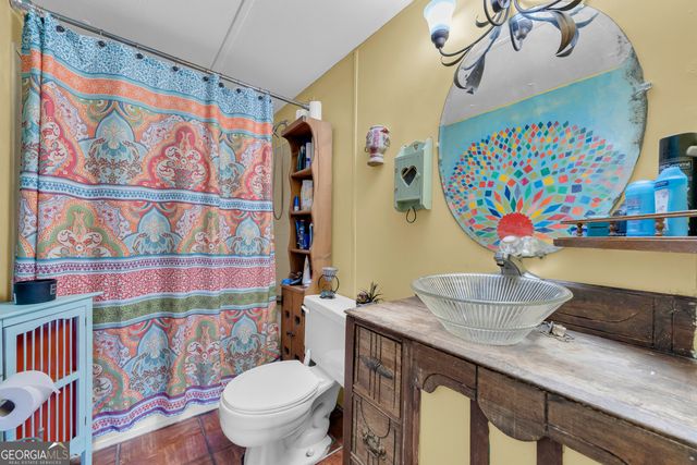 70 Old Chism Trail, Lavonia, GA 30553
