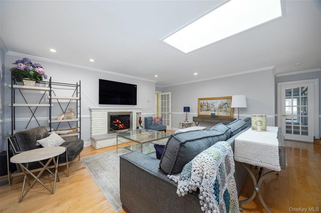 22 Country Club Road, Hopewell Junction, NY 12533