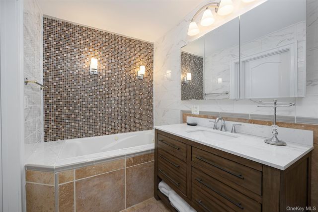 22 Country Club Road, Hopewell Junction, NY 12533