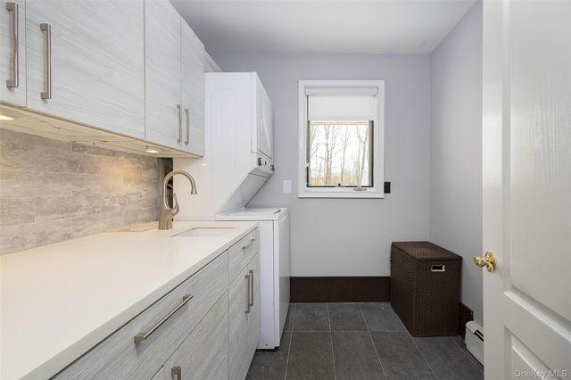 22 Country Club Road, Hopewell Junction, NY 12533