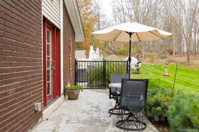 22 Country Club Road, Hopewell Junction, NY 12533