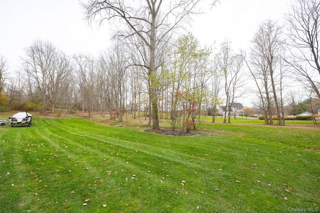 22 Country Club Road, Hopewell Junction, NY 12533