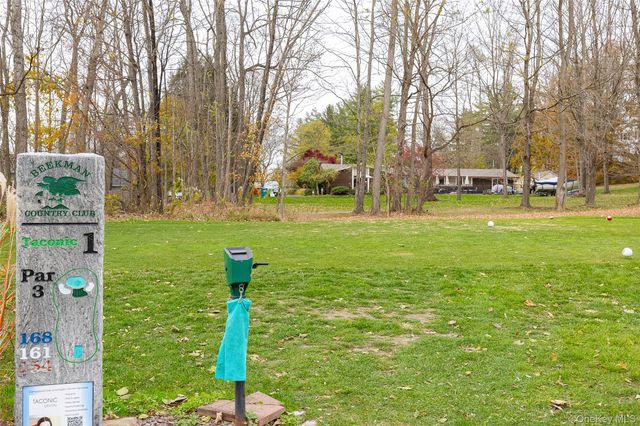 22 Country Club Road, Hopewell Junction, NY 12533