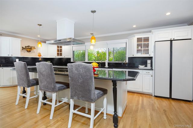 22 Country Club Road, Hopewell Junction, NY 12533