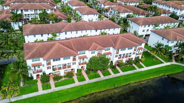 2828 SW 119th Way, Miramar, FL 33025