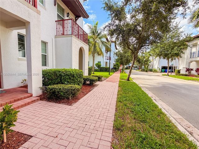 2828 SW 119th Way, Miramar, FL 33025