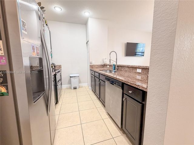 2828 SW 119th Way, Miramar, FL 33025
