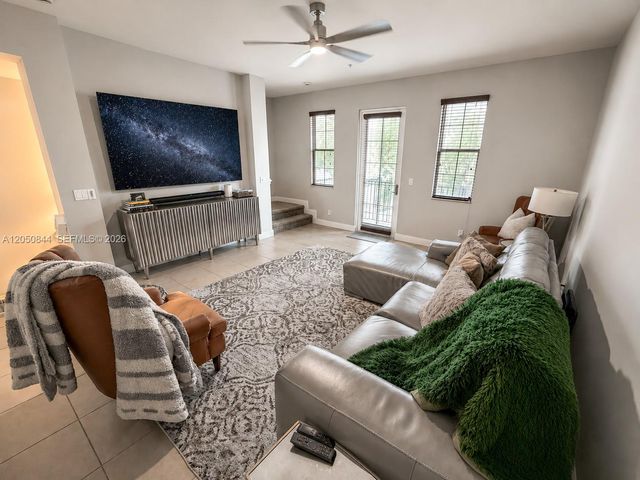 2828 SW 119th Way, Miramar, FL 33025