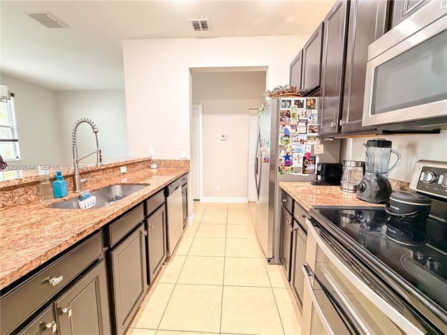 2828 SW 119th Way, Miramar, FL 33025