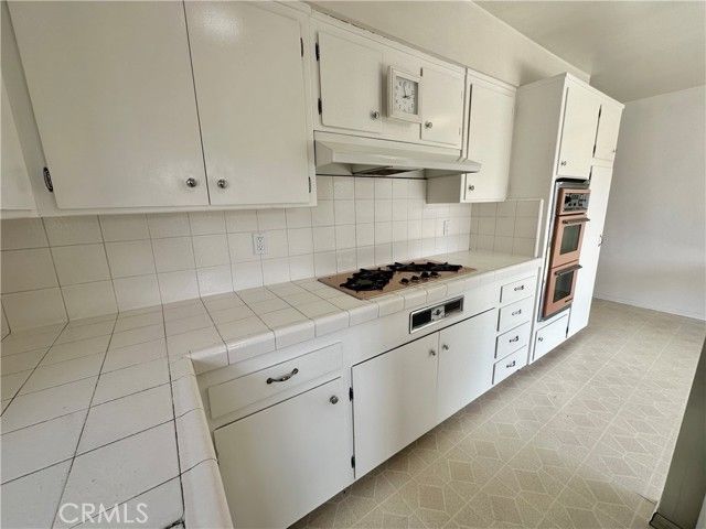521 S Falcon, Anaheim, CA 92804