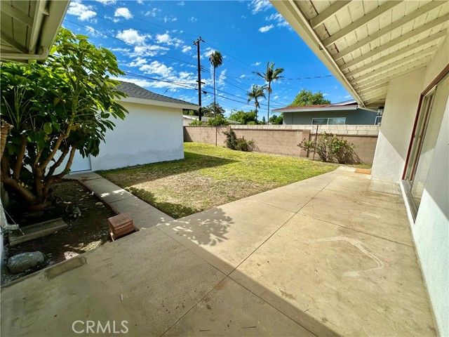 521 S Falcon, Anaheim, CA 92804