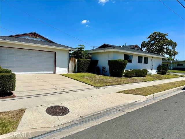 521 S Falcon, Anaheim, CA 92804