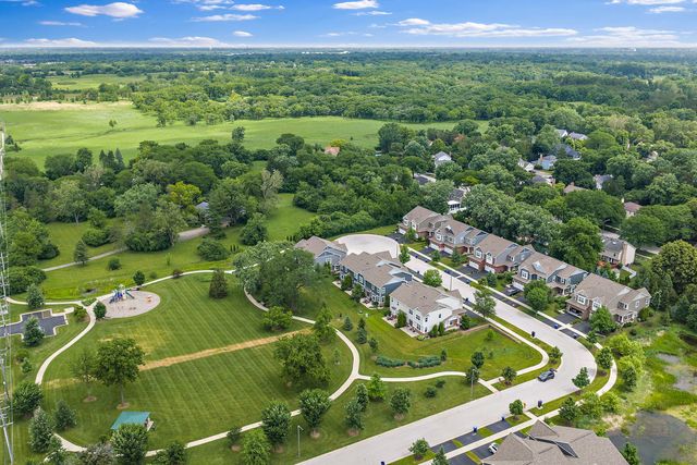 4275 Fiona Lane, Lisle, IL 60532