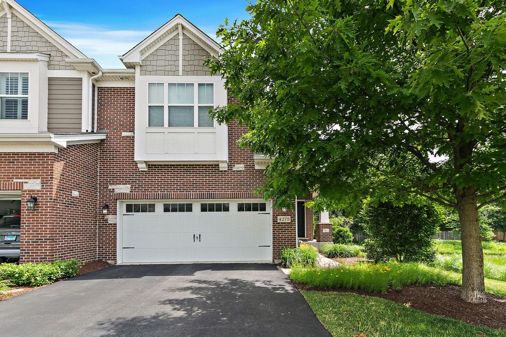 4275 Fiona Lane, Lisle, IL 60532