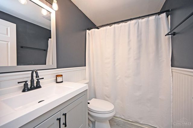 7712 Stonehill Drive, Anderson Twp, OH 45255