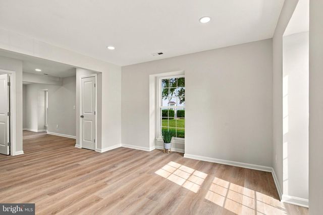 6073 TRIDENT LN, Woodbridge, VA 22193