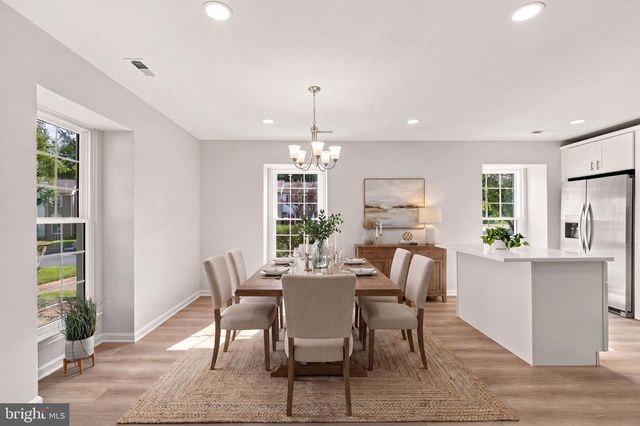 6073 TRIDENT LN, Woodbridge, VA 22193