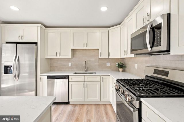 6073 TRIDENT LN, Woodbridge, VA 22193