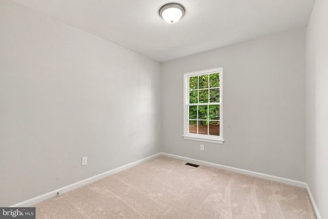 6073 TRIDENT LN, Woodbridge, VA 22193