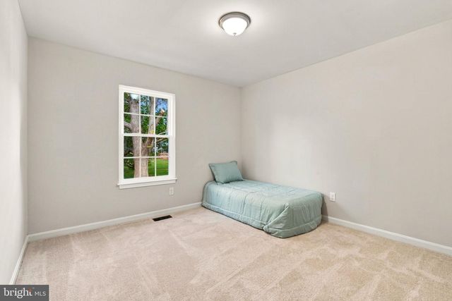 6073 TRIDENT LN, Woodbridge, VA 22193
