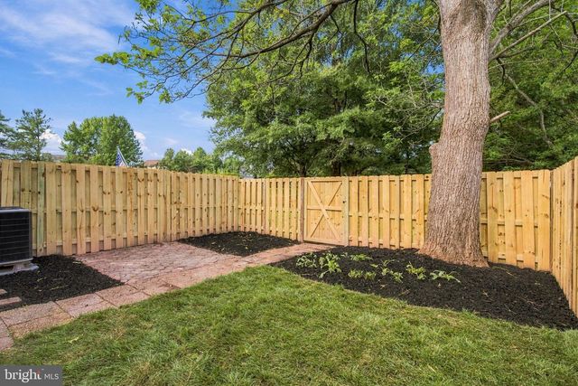 6073 TRIDENT LN, Woodbridge, VA 22193