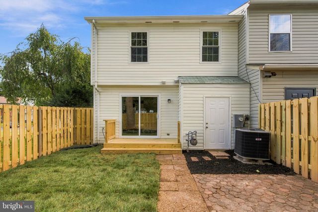 6073 TRIDENT LN, Woodbridge, VA 22193