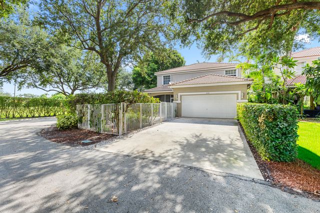1636 FENTON Drive, Delray Beach, FL 33445