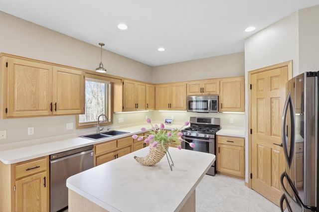 22630 Janero Avenue, Forest Lake, MN 55025