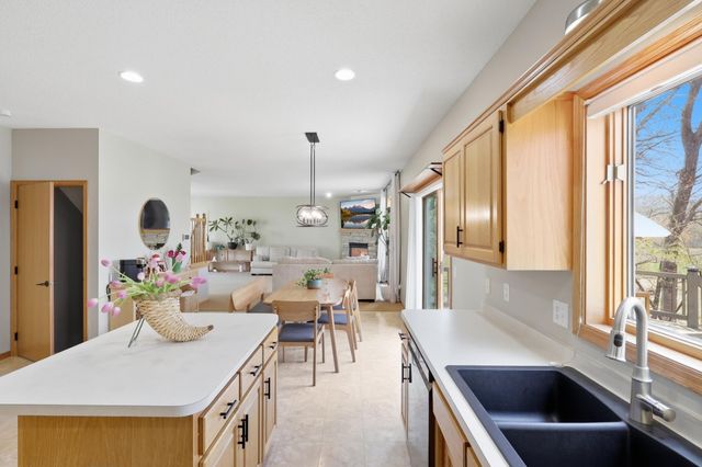 22630 Janero Avenue, Forest Lake, MN 55025