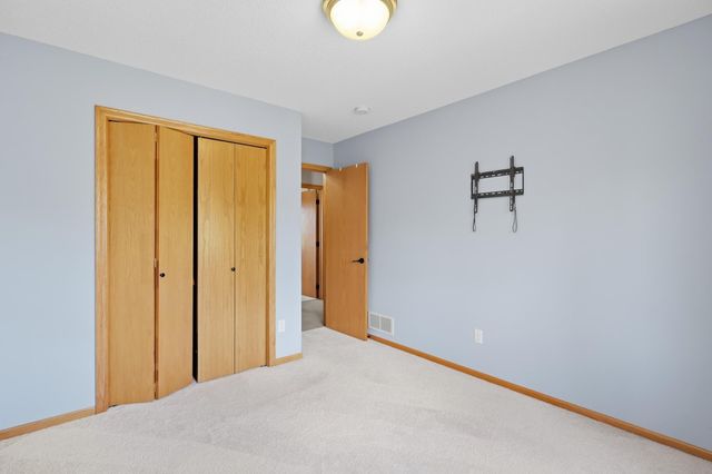 22630 Janero Avenue, Forest Lake, MN 55025